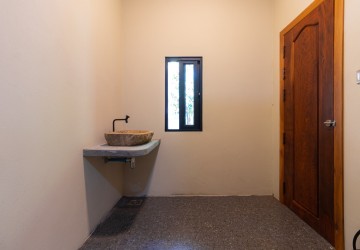 4 Bedroom House For Rent - Sala Kamreuk, Siem Reap thumbnail