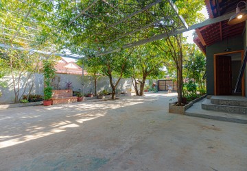 4 Bedroom House For Rent - Sala Kamreuk, Siem Reap thumbnail