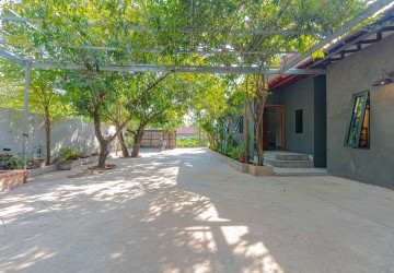 4 Bedroom House For Rent - Sala Kamreuk, Siem Reap thumbnail