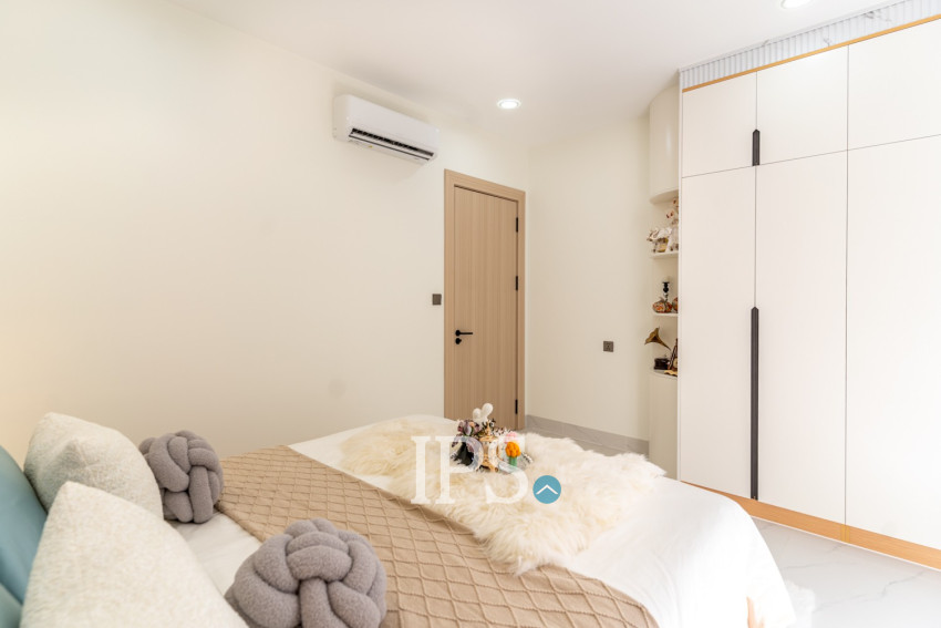 1 Bedroom Condo for Sale Kingston Royale, Near Russian Market, Boeung Tompun, Phnom Penh