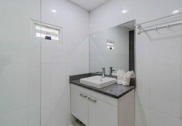 3 Bedroom Villa For Rent - Melbourne Residence, Sra Ngae, Siem Reap thumbnail