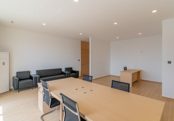 4 Bedroom Condo For Rent - Platinum 352, BKK1, Phnom Penh thumbnail