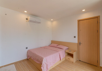 4 Bedroom Condo For Rent - Platinum 352, BKK1, Phnom Penh thumbnail