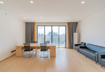 4 Bedroom Condo For Rent - Platinum 352, BKK1, Phnom Penh thumbnail