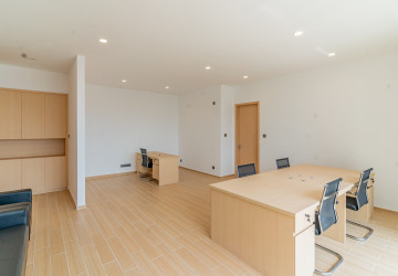 4 Bedroom Condo For Rent - Platinum 352, BKK1, Phnom Penh thumbnail