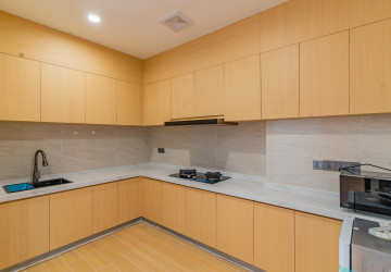 4 Bedroom Condo For Rent - Platinum 352, BKK1, Phnom Penh thumbnail