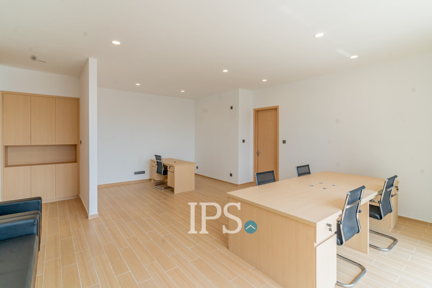 4 Bedroom Condo For Rent - Platinum 352, BKK1, Phnom Penh