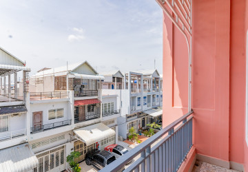 6 Bedroom Link House For Rent - Russey Keo, Phnom Penh thumbnail