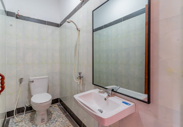 6 Bedroom Link House For Rent - Russey Keo, Phnom Penh thumbnail