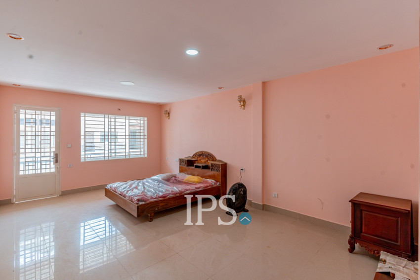 6 Bedroom Link House For Rent - Russey Keo, Phnom Penh