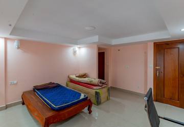 6 Bedroom Link House For Rent - Russey Keo, Phnom Penh thumbnail