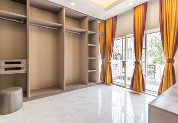 11 Bedroom King Villa For Rent -  Borey Peng Huoth The Star Diamond, Chak Angre Kraom, Phnom Penh thumbnail