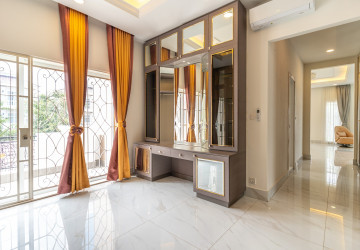 11 Bedroom King Villa For Rent -  Borey Peng Huoth The Star Diamond, Chak Angre Kraom, Phnom Penh thumbnail