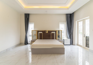 11 Bedroom King Villa For Rent -  Borey Peng Huoth The Star Diamond, Chak Angre Kraom, Phnom Penh thumbnail