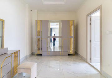 11 Bedroom King Villa For Rent -  Borey Peng Huoth The Star Diamond, Chak Angre Kraom, Phnom Penh thumbnail