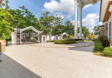 11 Bedroom King Villa For Rent -  Borey Peng Huoth The Star Diamond, Chak Angre Kraom, Phnom Penh thumbnail