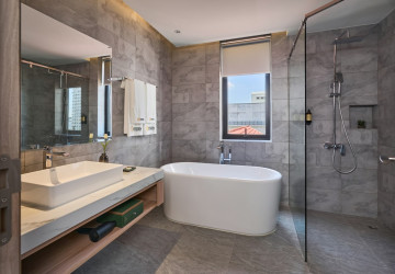 1 Bedroom Serviced Apartment For Rent - BKK1, Phnom Penh thumbnail