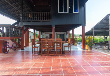 3 Bedroom House For Rent - Sangkat Siem Reap, Siem Reap thumbnail