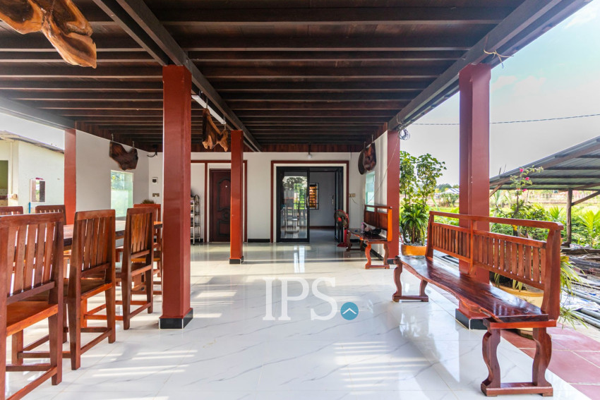 3 Bedroom House For Rent - Sangkat Siem Reap, Siem Reap