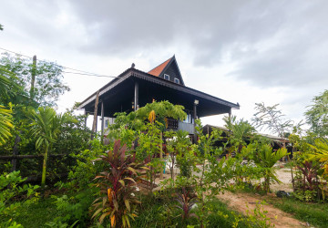 3 Bedroom House For Rent - Sangkat Siem Reap, Siem Reap thumbnail