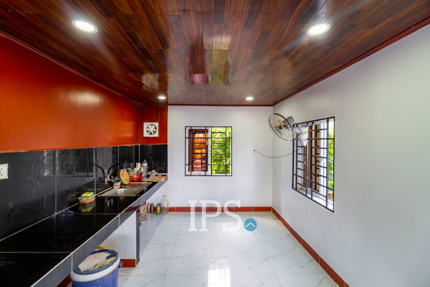 3 Bedroom House For Rent - Sangkat Siem Reap, Siem Reap