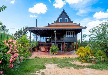 3 Bedroom House For Rent - Sangkat Siem Reap, Siem Reap thumbnail