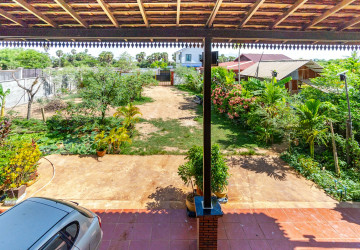 3 Bedroom House For Rent - Sangkat Siem Reap, Siem Reap thumbnail