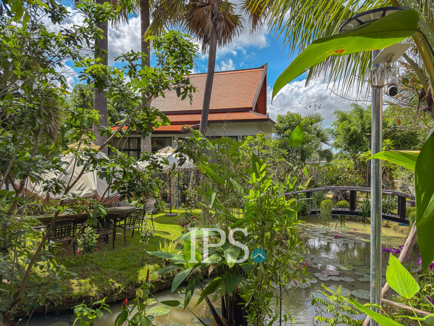 1 Bedroom Compound Villa For Rent - Sangkat Siem Reap, Siem Reap