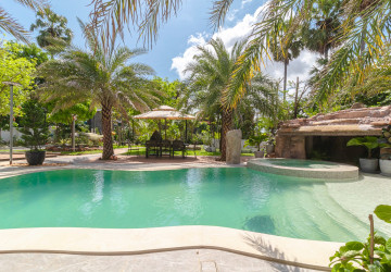 1 Bedroom Compound Villa For Rent - Sangkat Siem Reap, Siem Reap thumbnail