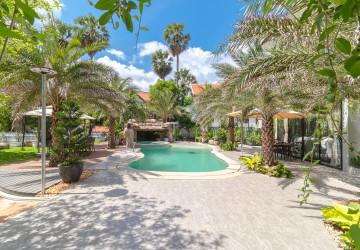 1 Bedroom Compound Villa For Rent - Sangkat Siem Reap, Siem Reap thumbnail