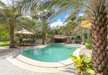 1 Bedroom Compound Villa For Rent - Sangkat Siem Reap, Siem Reap thumbnail