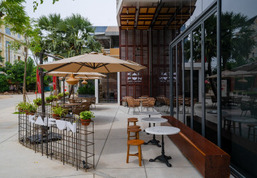 1 Bedroom Condo For Rent - Rose Apple Square, Svay Dangkum, Siem Reap thumbnail