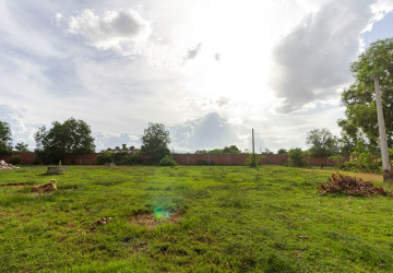 198 Sqm Land For Sale - Kandaek, Prasat Bakong, Siem Reap thumbnail