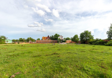 198 Sqm Land For Sale - Kandaek, Prasat Bakong, Siem Reap thumbnail