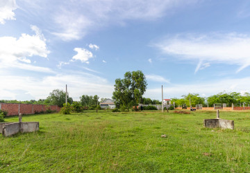 198 Sqm Land For Sale - Kandaek, Prasat Bakong, Siem Reap thumbnail