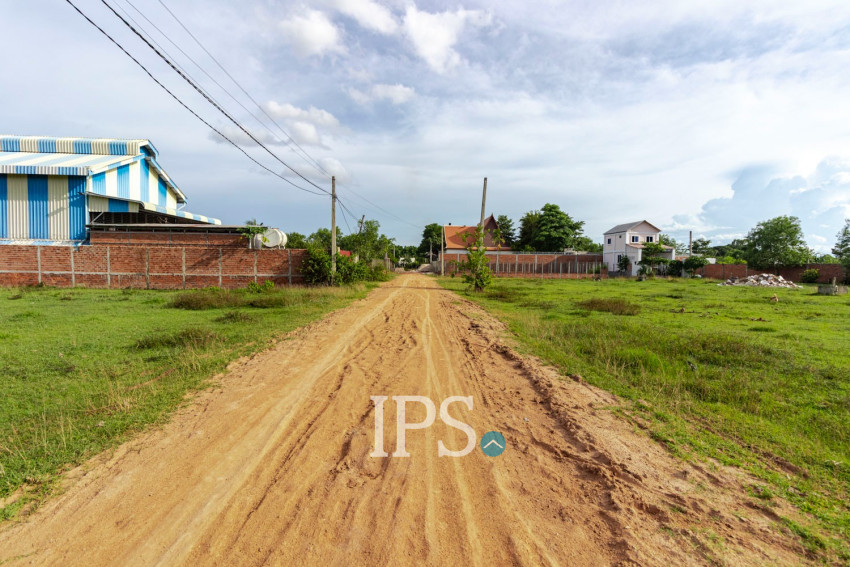 198 Sqm Land For Sale - Kandaek, Prasat Bakong, Siem Reap