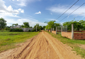 198 Sqm Land For Sale - Kandaek, Prasat Bakong, Siem Reap thumbnail