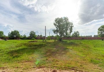 198 Sqm Land For Sale - Kandaek, Prasat Bakong, Siem Reap thumbnail