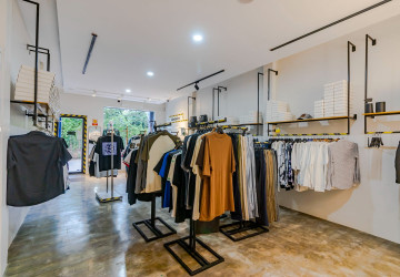 6 Bedroom Shophouse For Sale -  Svay Dangkum, Siem Reap thumbnail