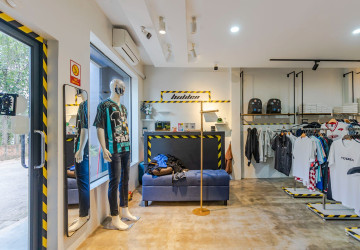 6 Bedroom Shophouse For Sale -  Svay Dangkum, Siem Reap thumbnail