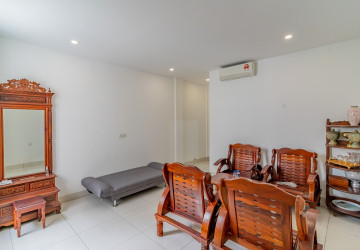 5 Bedroom Shophouse For Rent - Phnom Penh Park 6A, Chroy Changvar, Phnom Penh thumbnail