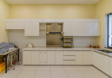 5 Bedroom Shophouse For Rent - Phnom Penh Park 6A, Chroy Changvar, Phnom Penh thumbnail