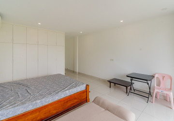 5 Bedroom Shophouse For Rent - Phnom Penh Park 6A, Chroy Changvar, Phnom Penh thumbnail