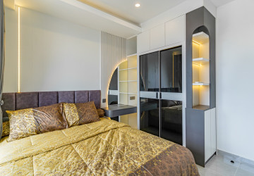 1 Bedroom Condo For Rent - The Pinnacle, Tonle Bassac, Phnom Penh thumbnail