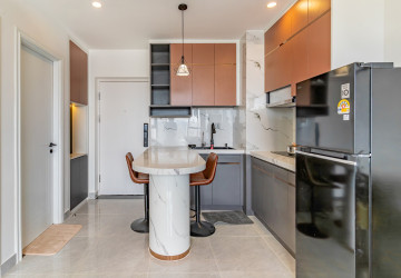 1 Bedroom Condo For Rent - The Pinnacle, Tonle Bassac, Phnom Penh thumbnail