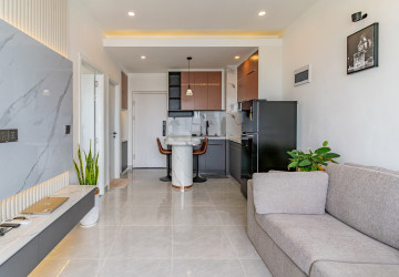 1 Bedroom Condo For Rent - The Pinnacle, Tonle Bassac, Phnom Penh thumbnail