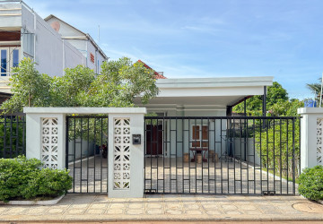 2 Bedroom House For Rent - Sala Kamreuk, Siem Reap thumbnail