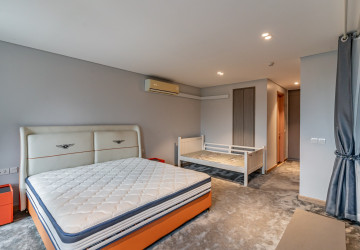 Duplex 3 Bedroom Condo For Rent - North Park, Sen Sok, Phnom Penh thumbnail