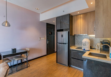 1 Bedroom Serviced Apartment For Rent - Tonle Bassac, Phnom Penh thumbnail