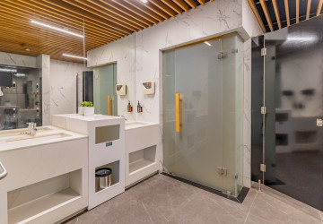 1 Bedroom Serviced Apartment For Rent - Tonle Bassac, Phnom Penh thumbnail